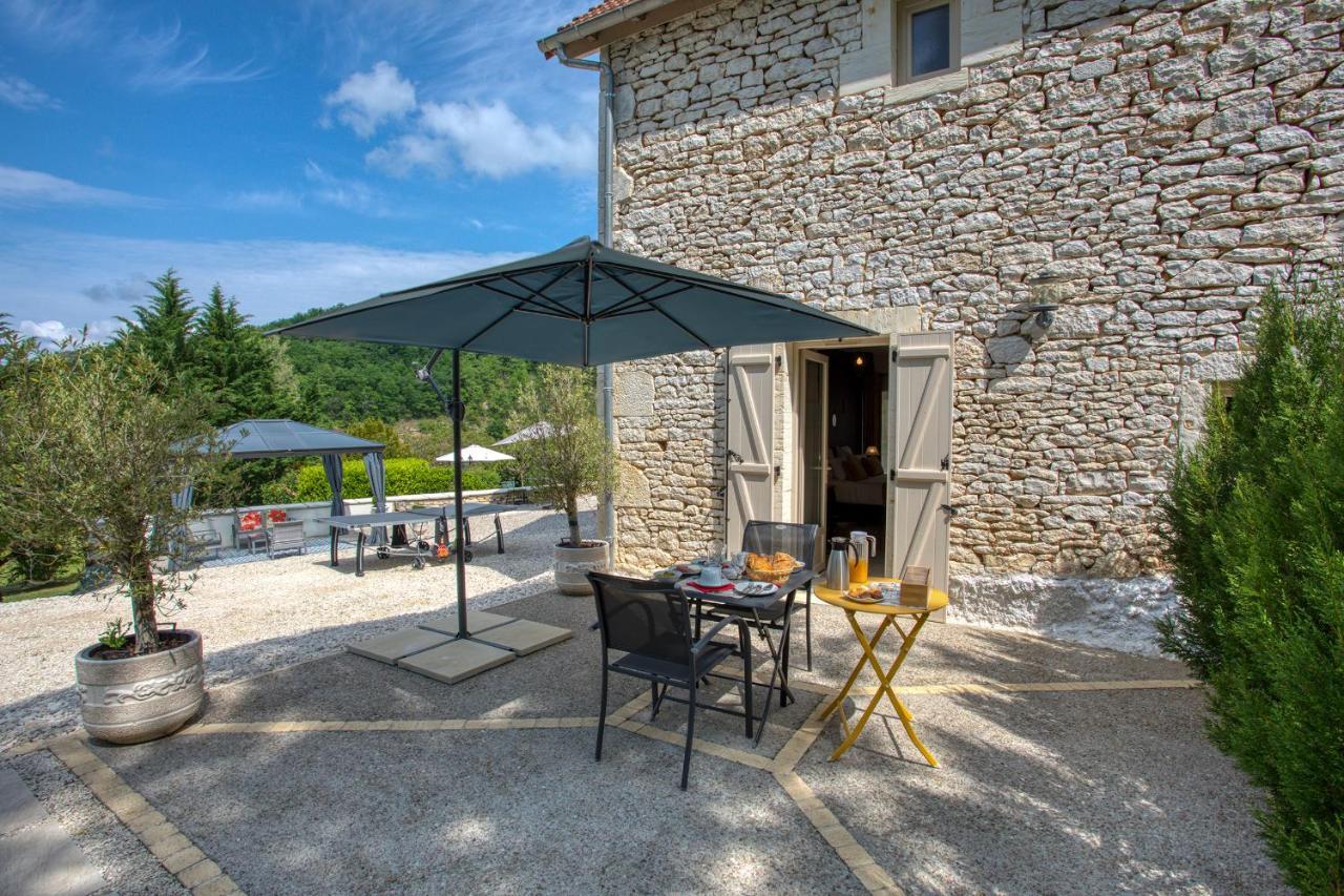 Domaine Des Pierres Blanches - Chambres D'Hotes Carlux Экстерьер фото
