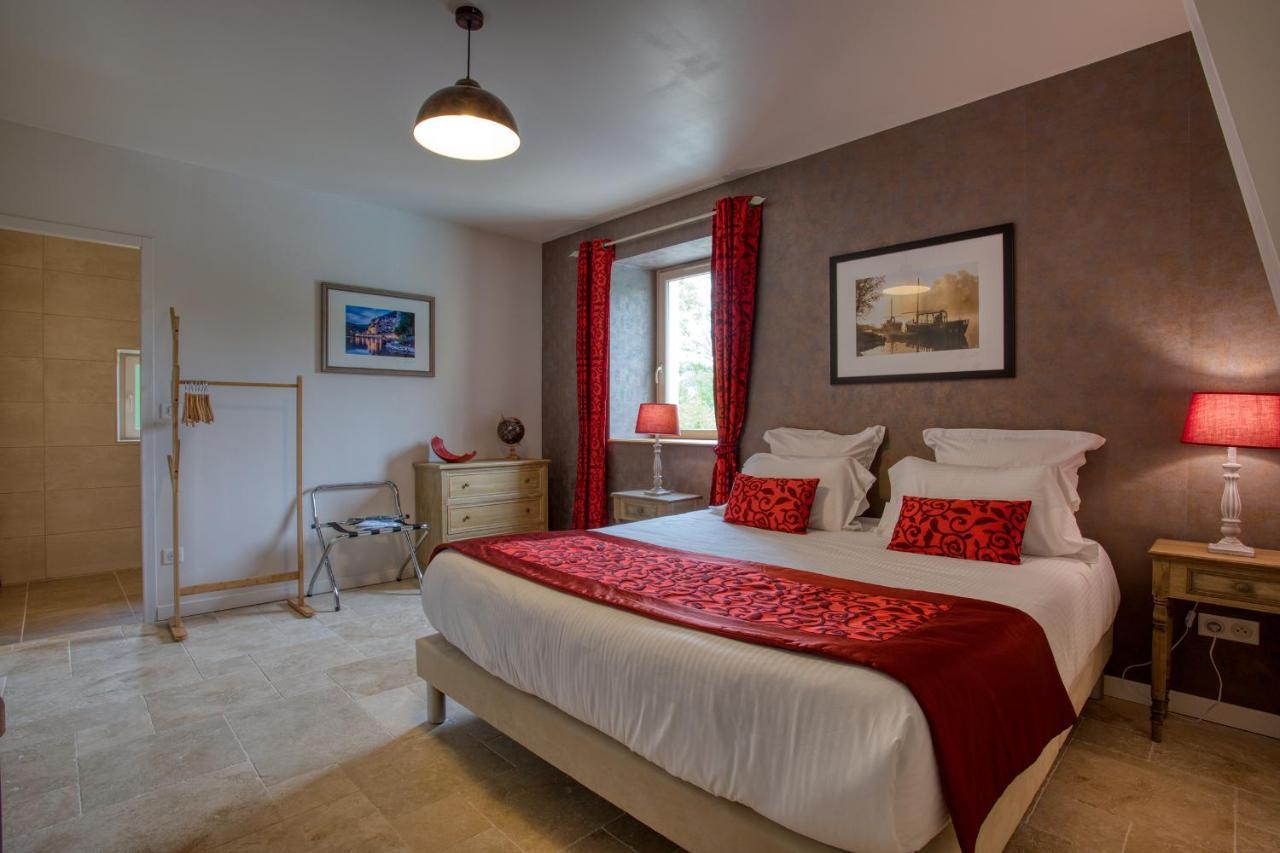 Domaine Des Pierres Blanches - Chambres D'Hotes Carlux Экстерьер фото