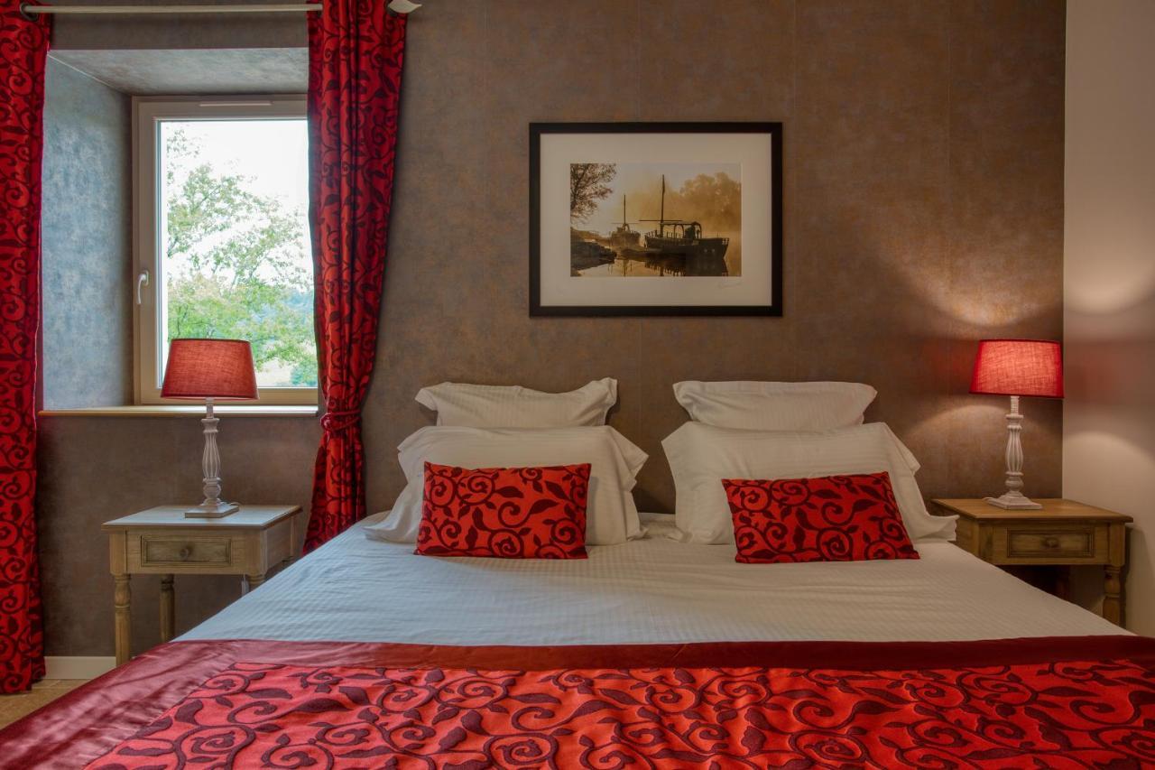 Domaine Des Pierres Blanches - Chambres D'Hotes Carlux Экстерьер фото
